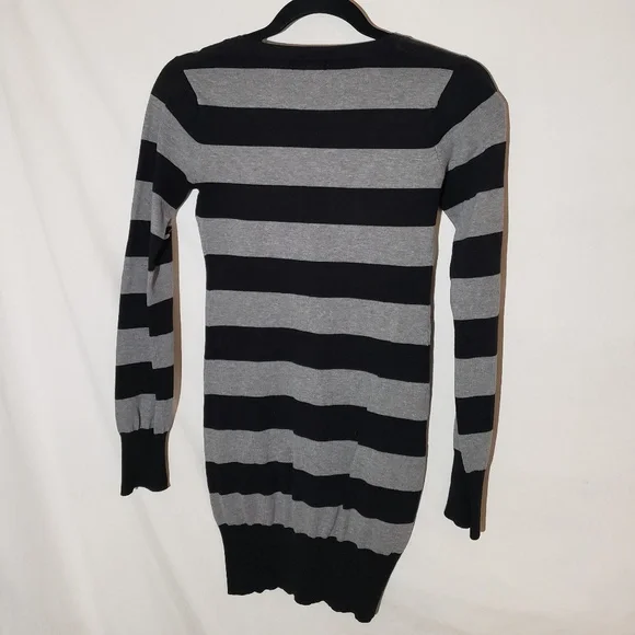 *Wet Seal* Black and gray sheath dress, XS - Picture 2 of 5
